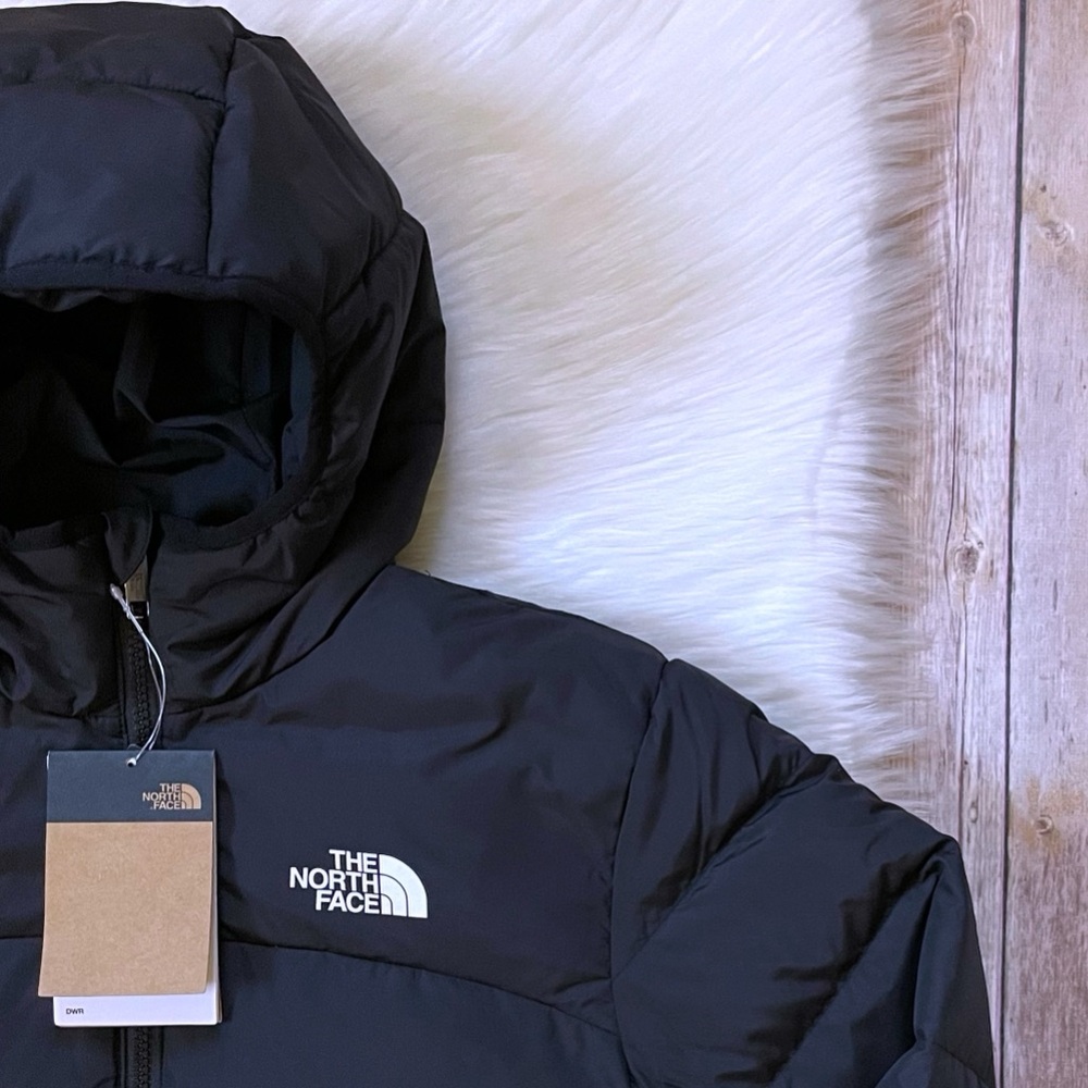 The North Face Boys’ Baltic Reversible Down Black Puffer Jacket - Picture 3 of 14